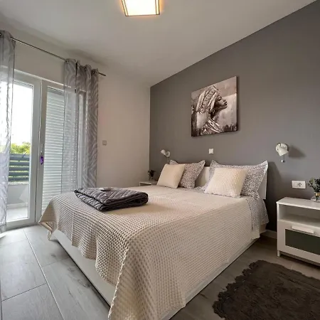 Nera Apartamento