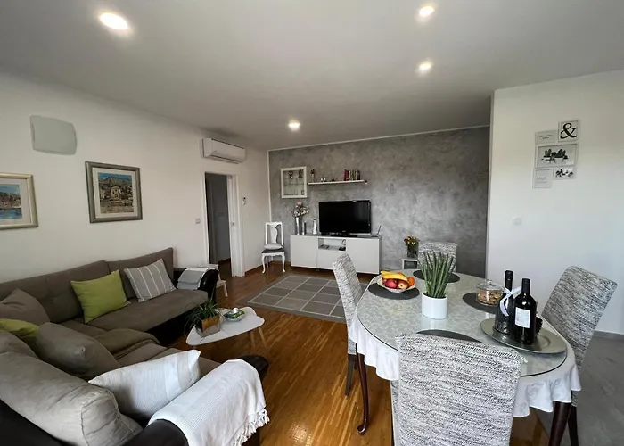 Nera * 마카르스카